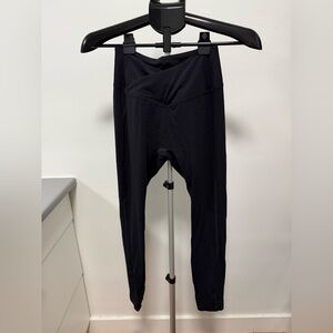 Gymshark Black Crisscross Waist Leggings Women’s Size Small High Rise Athletic